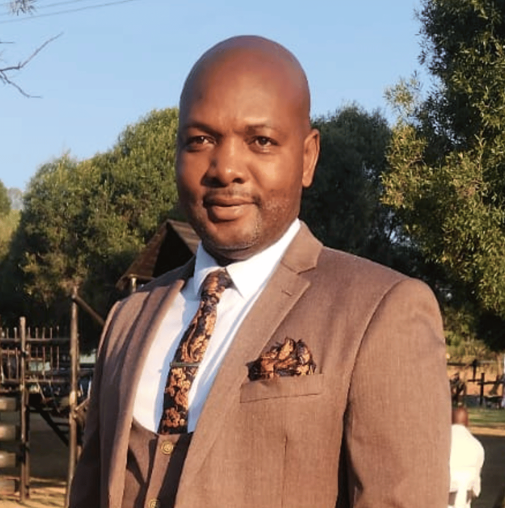 Dr Delson Ringane